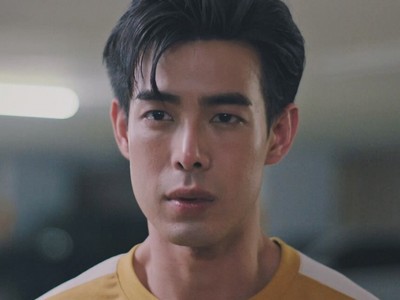 Golf is portrayed by the Thai actor Best Anavil Charttong (เบสท์ อนาวิล ชาติทอง).