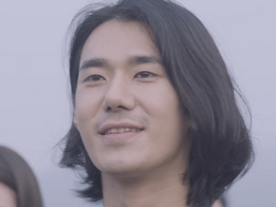 Hyunsoo is portrayed by the Korean actor Kwon Ki Ha (권기하).