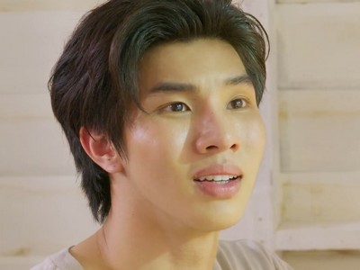 Pao is portrayed by the Thai actor Lee Long Shi (李龙世).