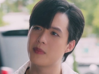 Ki is portrayed by Thai actor Franky Weerapat Onsa-ard (แฟรงกี้ วีรภัฎ อ่อนสอาด).