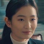 Yoon Seul is portrayed by the Korean actress Han Ji Won (한지원).