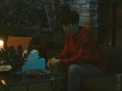 Ji Woo feels lonely celebrating Seo Joon's birthday.