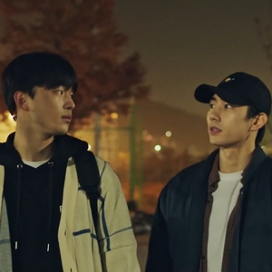 Seo Joon spends a lot of time with his roommate Ji Woo.