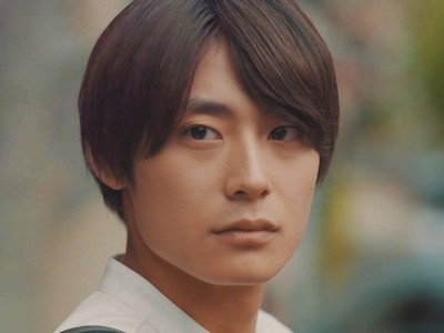 Ren is portrayed by the Japanese actor Aloha Takamatsu (髙松アロハ).