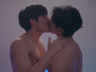 Jack and Mike kiss during a steamy sex scene.