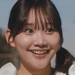 Fukami's sister is portrayed by a Japanese actress.