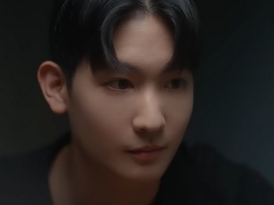 Taejun is portrayed by Korean actor Jang Hwan Seok (장환석).