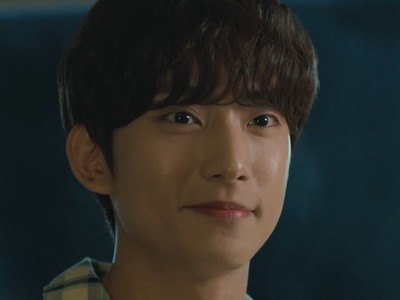 Wonyoung is portrayed by the Korean actor Gongchan (공찬).