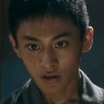 The teen version of Qian is portrayed by Taiwanese actor Edward Jhu (朱宥丞).