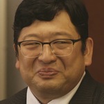 Osamu is portrayed by the Japanese actor Chan Kawai (川合正悟).