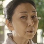 Shiro's mom is portrayed by the Japanese actress Meiko Kaji (梶芽衣子).