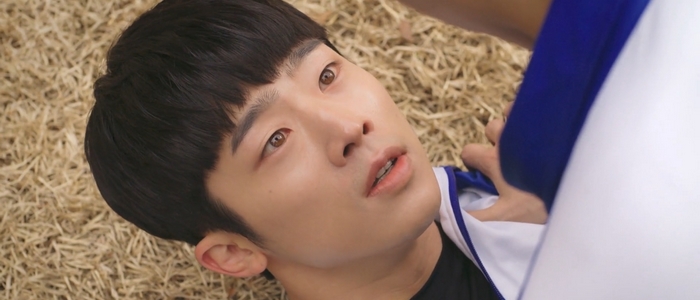 Kang Gook is really good at acting with his eyes.