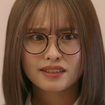 Moca (もか) portrays one of the classmates in the drama.