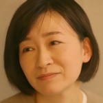 Riku's mom is portrayed by a Japanese actress.