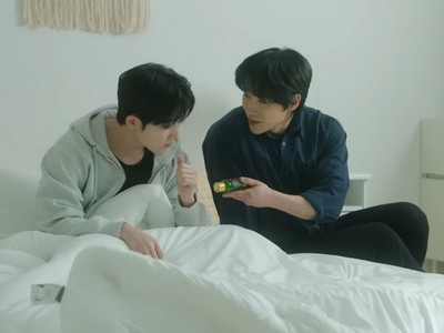 Yujun and Yeonho are boyfriends.