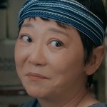 Angela is portrayed by Taiwanese actress Tsao Lan (曹蘭).