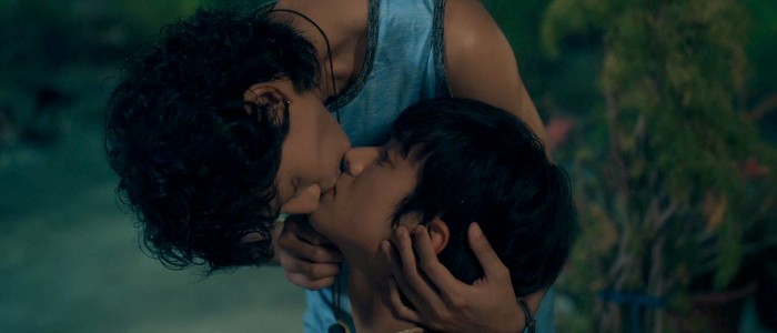 Wan Zhe and Hama kiss in Episode 12.