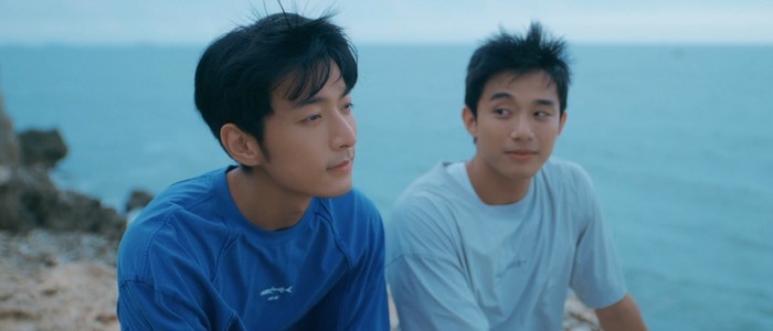 Wishing upon the Shooting Stars (向流星許願的我們) is a Taiwanese fantasy BL series about two high school friends reuniting on an island. After making a careless wish, the lead character is suddenly forgotten by all his loved ones.