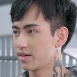 Guy is portrayed by the Thai actor Tex Thanapipat Sukmeesub (สิริเกียรติ แซ่เจี่ย).