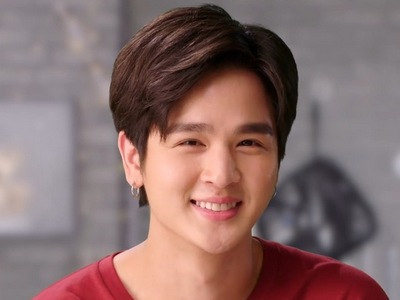 Nott is portrayed by the Thai actor Yoon Phusanu Wongsavanischakorn (ภูษณุ วงศาวณิชชากร).