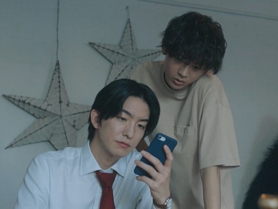 Hajime and Kai work on divorce cases together.