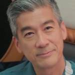 Fah's father is portrayed by Thai actor Phol Tantasathien (พล ตัณฑเสถียร).