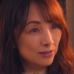 Hinata's mother is portrayed by Atsuko Sakurai (櫻井淳子).