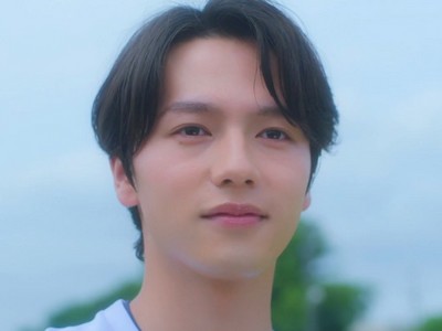 Sora is portrayed by Japanese actor Isshin Aihara (相原一心).