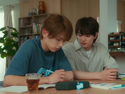 Souta starts tutoring Natsuki.
